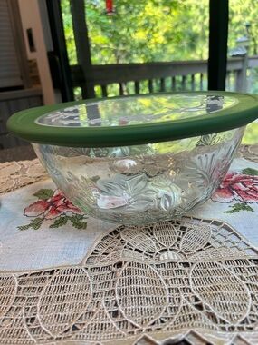Princess House Glass Mixing Bowl with Green Silicone Lid - Clear Glass